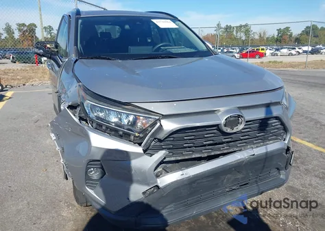2019 Toyota Rav4 Xle from USA, damaged, VIN JTMW1RFV1KD511582